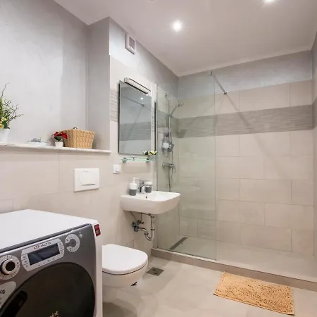 Adelina Apartment *