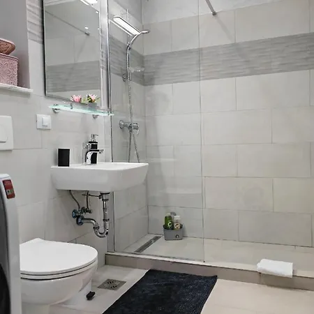 Adelina Apartment *